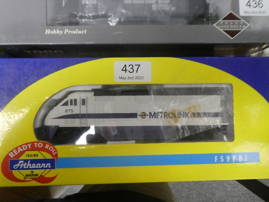 Athearn 2608, F59PHI powered Metrolink locomotive, HO Gauge, boxed