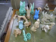 A quantity of Sylvac animals and 10 David Winter cottages