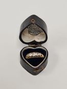 Antique 18ct yellow gold ring set 5 graduating round cut diamonds marked 18ct, size O, approx 4.42g