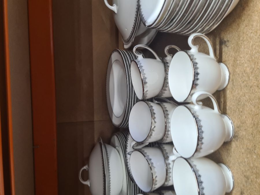 A quantity of Royal Grafton dinner and teaware - Image 2 of 10