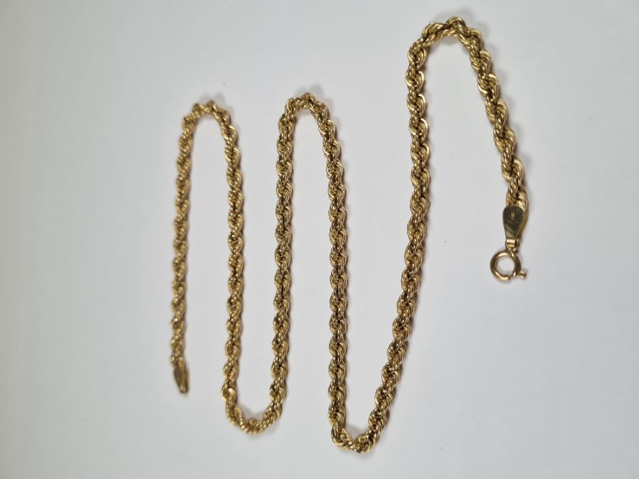 9ct yellow gold ropetwist design necklace, marked 375, 52cm, approx 7.15g