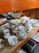 Royal Albert 'Lavender Rose' dinner and tea ware including teapot lidded tureen, etc