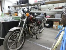 Yamaha XS250 motorcyle badged US Custom, stored since 1985, everything untested, engine seized, no V