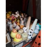 4 trays of decorative and collectable salt and pepper pots