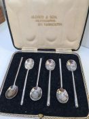 A cased set of six silver teaspoons by James Dixon & Son Ltd, hallmarked Sheffield 1938, 1.09 ozt ap