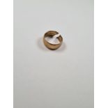 9ct yellow gold wedding band AF, cut, marked 375, approx 7.19g