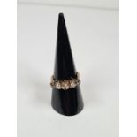 Antique 18ct yellow gold five stone diamond ring, graduating round brilliant cut in illusion setting