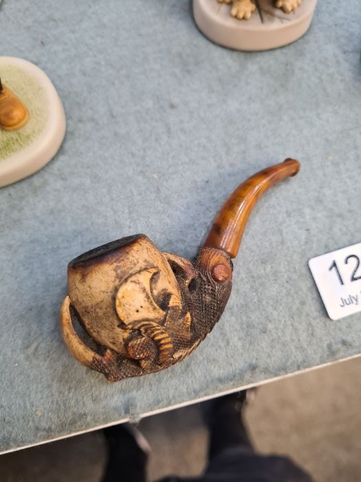 An Eagle's claw carved Meerscham pipe