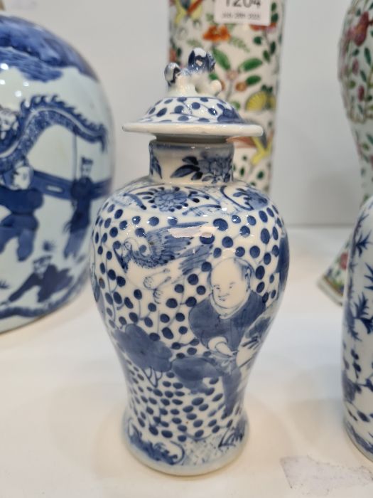 Two small Chinese blue and white vases and two Chinese export blue and white items - Image 6 of 21