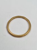 22nc yellow gold wedding band, size N, marked 22, London WWLd, approx 2.18g