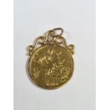 22ct yellow gold half Sovereign dated 1914, George V and George and The Dragon, suspended on yellow