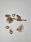Mixed lot to include pair 9ct gold heart shaped earrings, 2 9ct bangle balls, 9ct gold locket, Penny