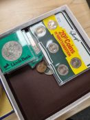 A quantity of misc coins including commemorative coi9ns, crowns etc