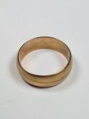 9ct yellow gold wedding band marked 375, London, maker MP size U/V, approx 5.77g