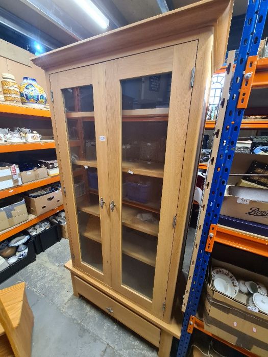 A Glazed display cabinet - Image 3 of 3