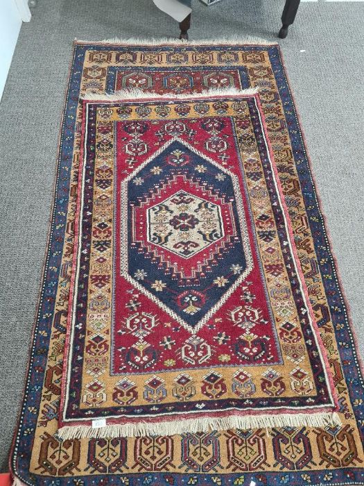 Two Turkish hand woven geometric style rugs 193 x 105cm - Image 5 of 7