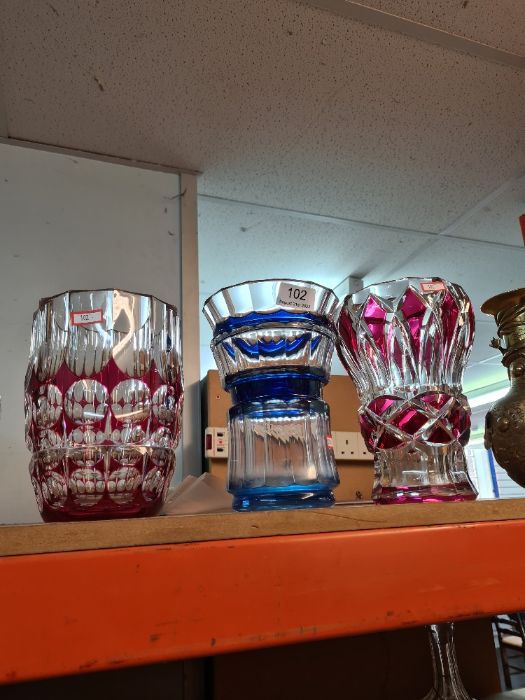 A glass decanter having silver collar and three coloured glass vases - Image 3 of 3