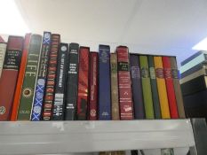 A shelf of Folio Society books including box sets (89)