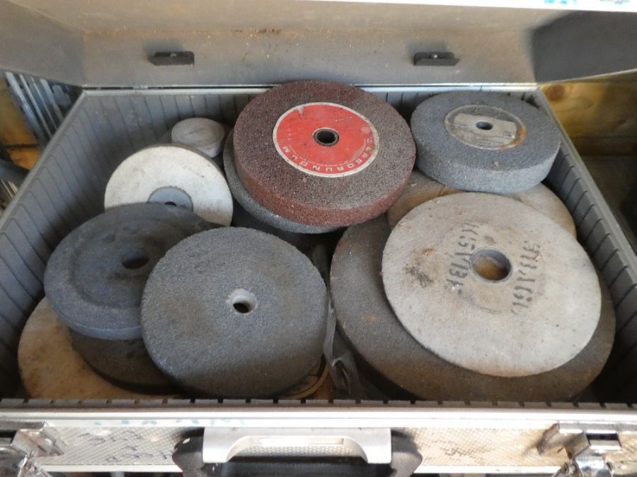 A quantity of grinding discs - Image 2 of 2