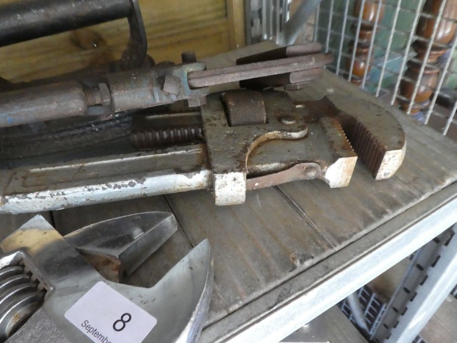 Two large adjustable spanners/wrenches and sundry - Image 2 of 4