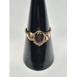 18K yellow gold dress ring with oval cabouchon grey stone, marked 18K, size O, approx 2.62g