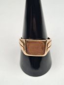 9ct Rose gold signet ring with rectangular panel, 7.07g approx, size T, marked 375, maker WWld