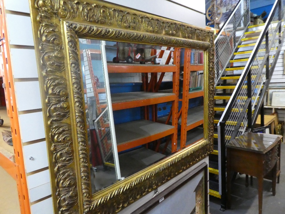 A reproduction gilt framed mirror, having bevelled glass - Image 5 of 9