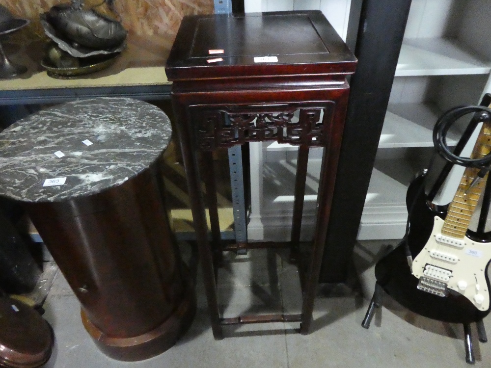 A Chinese hardwood square pot stand having pierced frieze, 91.5cm - Image 4 of 6