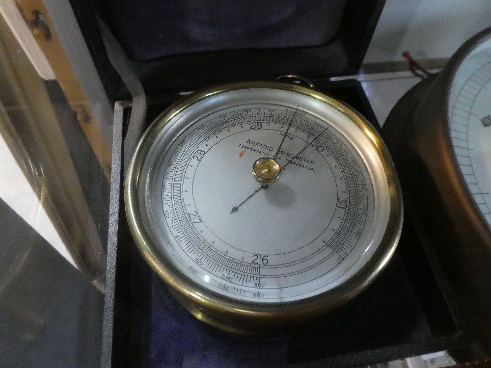An unusual Short & Mason of London Anemometer, velocity in feet, used to determine wind speed, aroun - Image 3 of 6