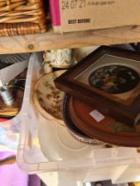 A shelf of sundry including Crown Devon pottery