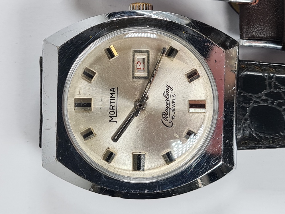 A quantity of vintage watches (8). To include makes such as Chancellor deluxe, Consul, Mortima, Traf - Image 2 of 9