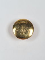 18ct yellow gold dress stud, marked 18, London, approx 1.36g