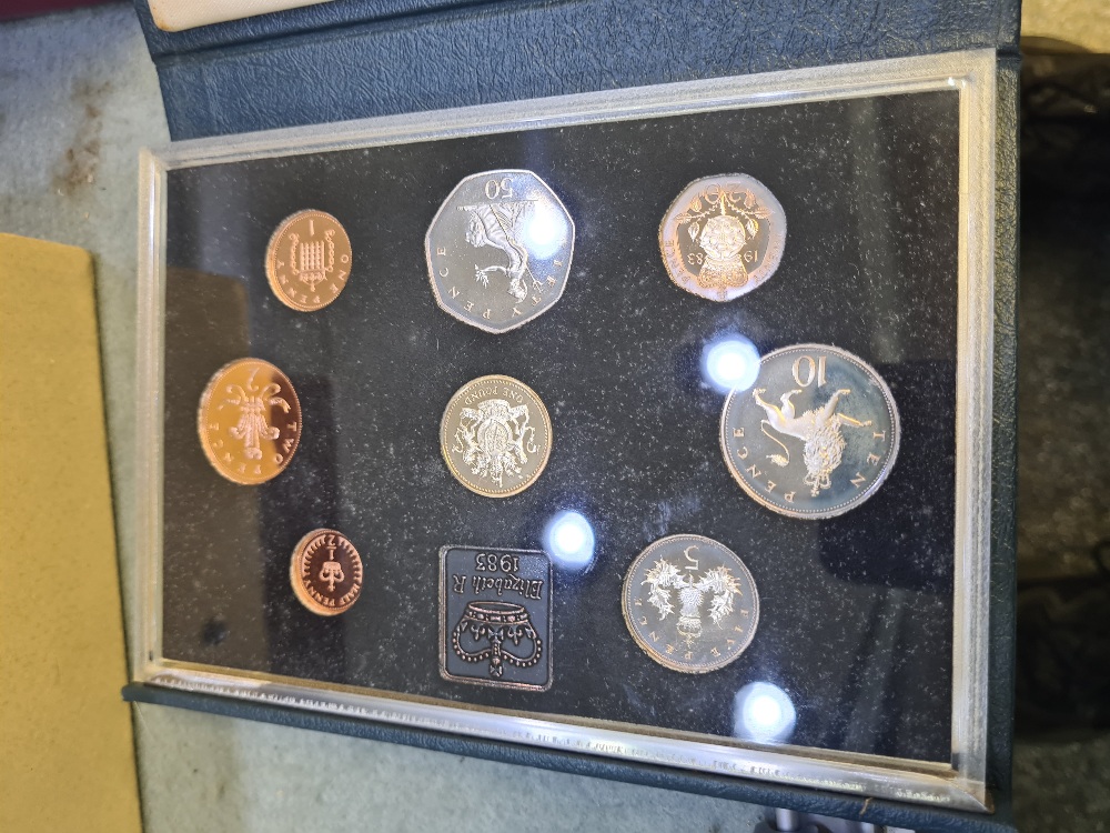 Royal Mint UK, a quantity of Proof coin sets from the 1970s onward (19) - Image 3 of 10