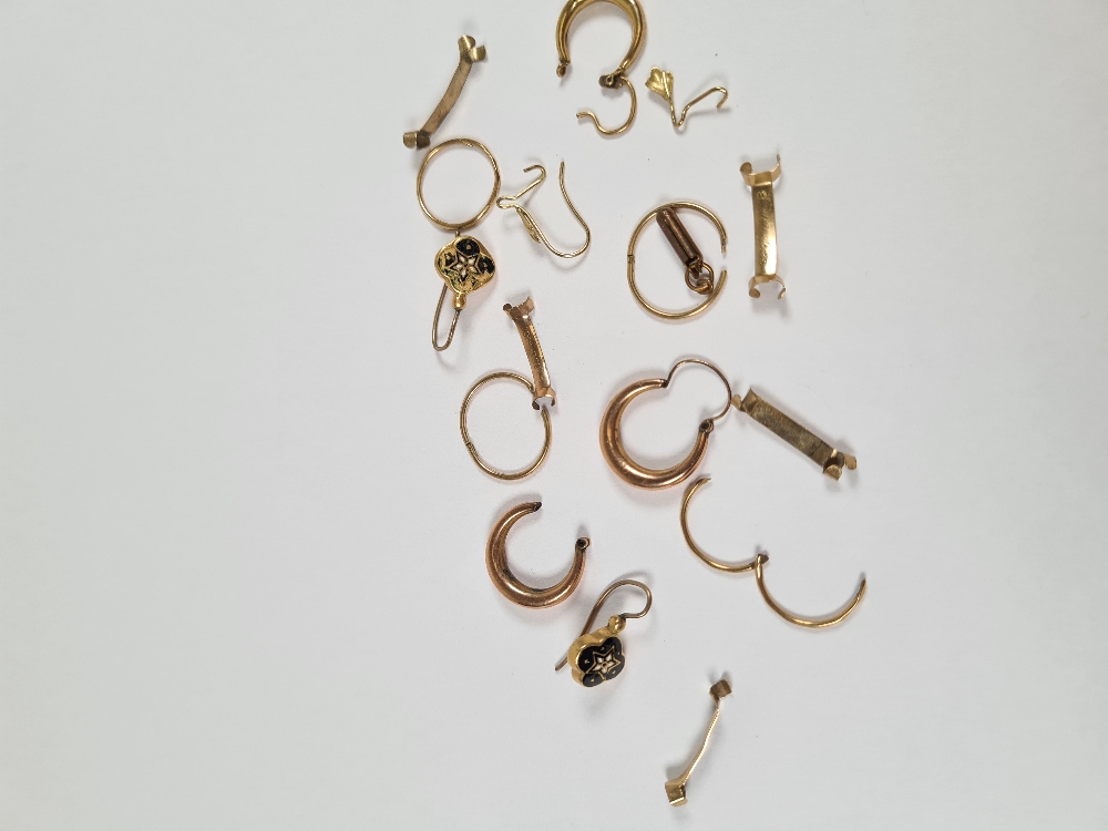 Scrap gold to include earrings, ring sizers, etc 4.49g approx - Image 15 of 20