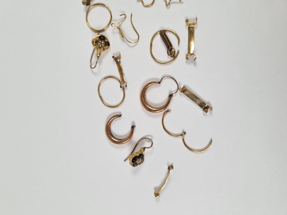 Scrap gold to include earrings, ring sizers, etc 4.49g approx - Image 13 of 20