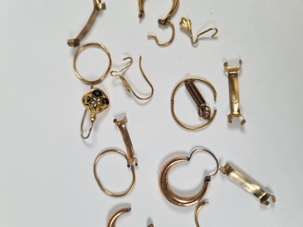 Scrap gold to include earrings, ring sizers, etc 4.49g approx - Image 16 of 20