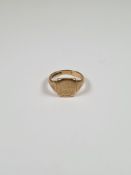 9ct yellow gold signet ring inscribed with initials, 5.60g approx, marked 375, size S