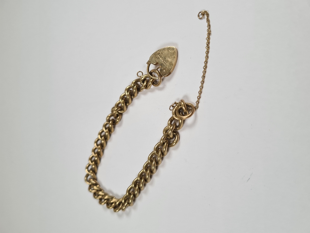 9ct yellow gold curb link bracelet with heart shaped clasp and safety chain, AF, marked 375, approx - Image 5 of 6