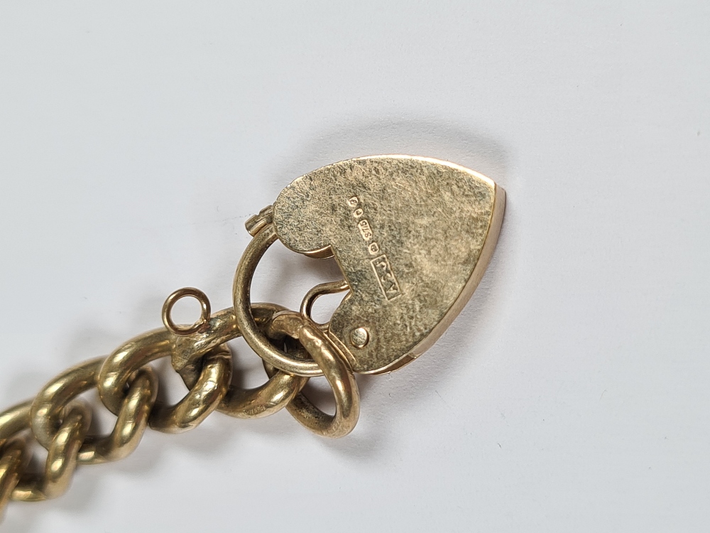 9ct yellow gold curb link bracelet with heart shaped clasp and safety chain, AF, marked 375, approx - Image 3 of 6