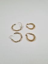 Pair of small 9ct gold hoop earrings, another pair of unmarked yellow metal hoops, approx 2g