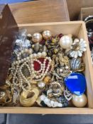 Tray of vintage costume jewellery and box containing hat pins