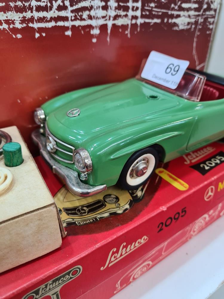 Schuco #2095 Remote Control Mercedes 190SL Tele control clockwork car - boxed - in very good conditi - Image 21 of 22