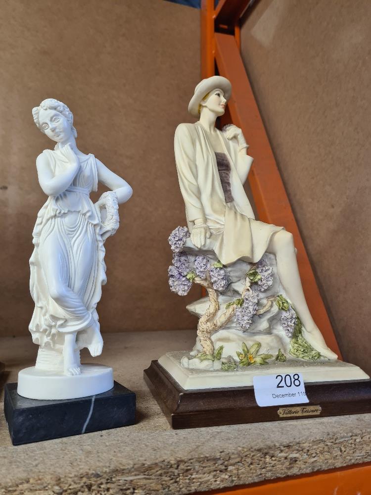 A selection of resin figures, some made in Italy and a selection of lamps - Image 14 of 15