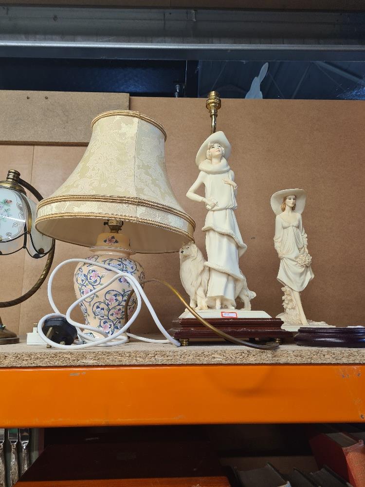 A selection of resin figures, some made in Italy and a selection of lamps - Image 12 of 15