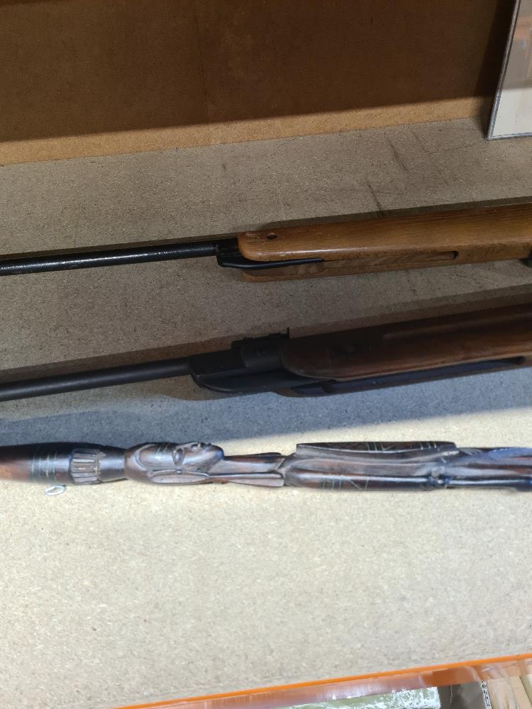 A BSA Meteor air rifle, one other air rifle and an African spear - Bild 3 aus 3