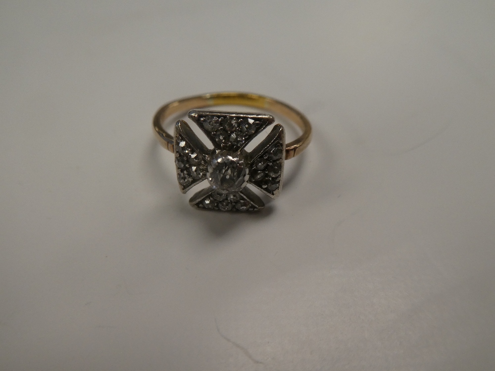 Antique Art Deco ring with diamond Maltese Cross shaped panel inset diamonds old cut central diamond - Image 5 of 6