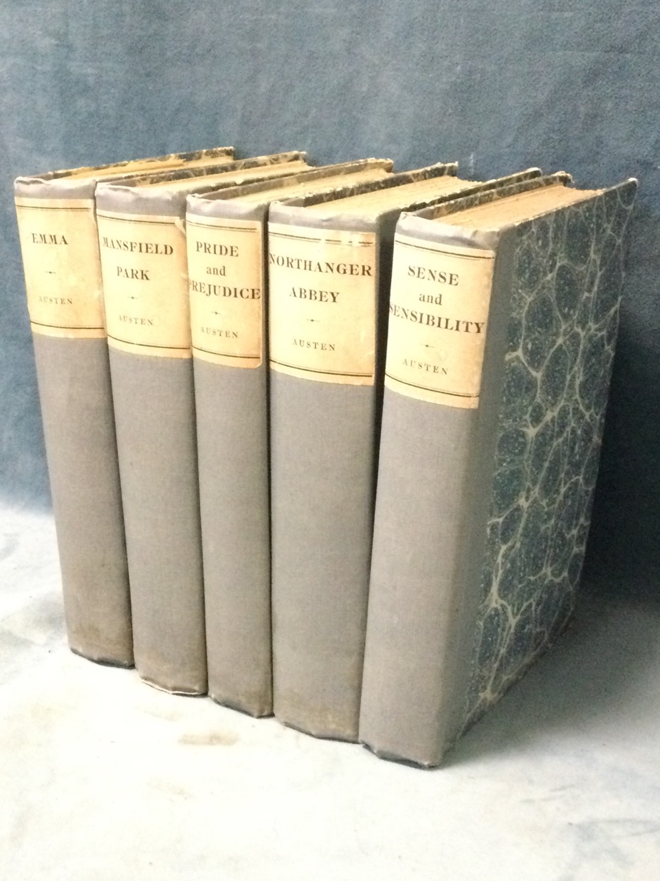 The Novels of Jane Austen in five volumes, published in 1923 with illustrations throughout, - Bild 2 aus 3