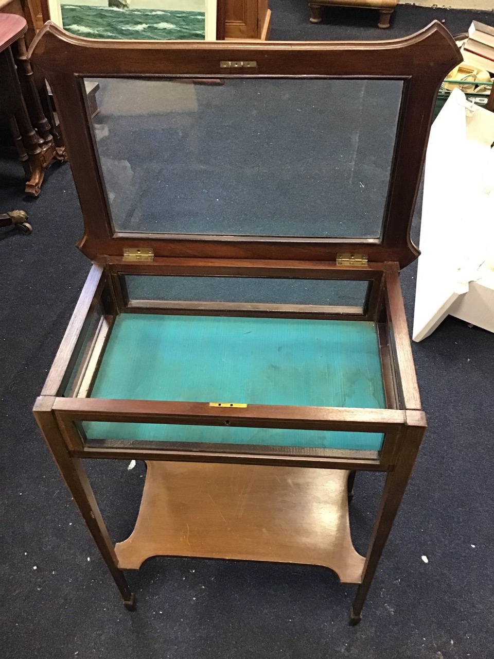 An Edwardian mahogany bijouterie table, the display case with projecting corners to hinged lid, - Image 2 of 3