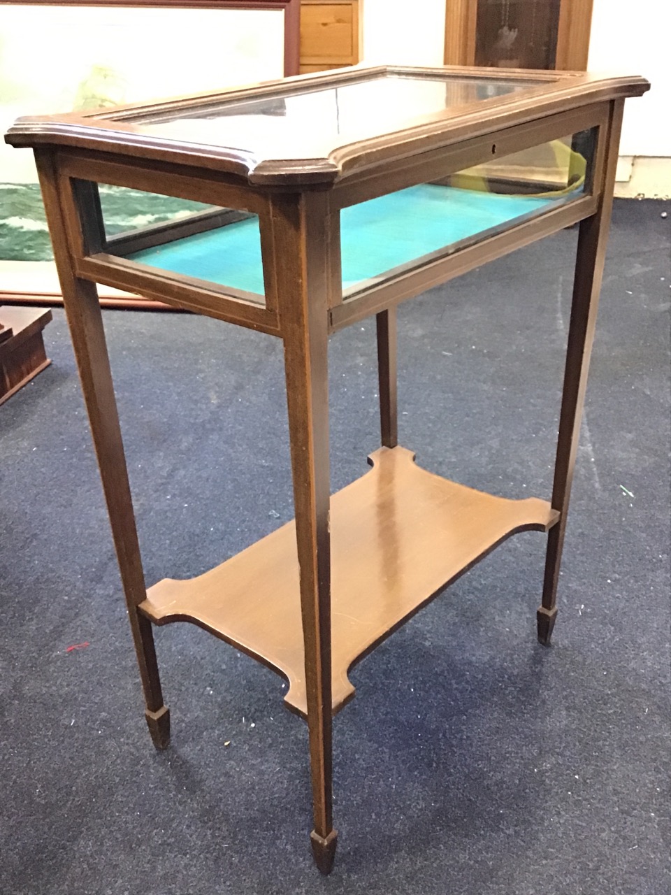 An Edwardian mahogany bijouterie table, the display case with projecting corners to hinged lid, - Image 3 of 3