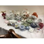 Miscellaneous ceramics including ginger jars & covers, Wedgwood jasperware, trinket pots & covers,